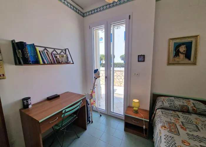 Luisa Fronte Mare Villa Marina di San Gregorio