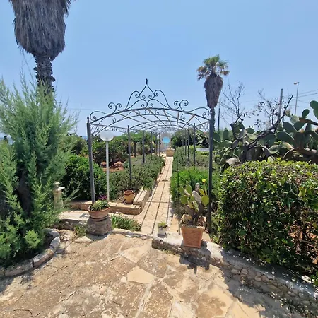 Villa Luisa Fronte Mare Marina di San Gregorio